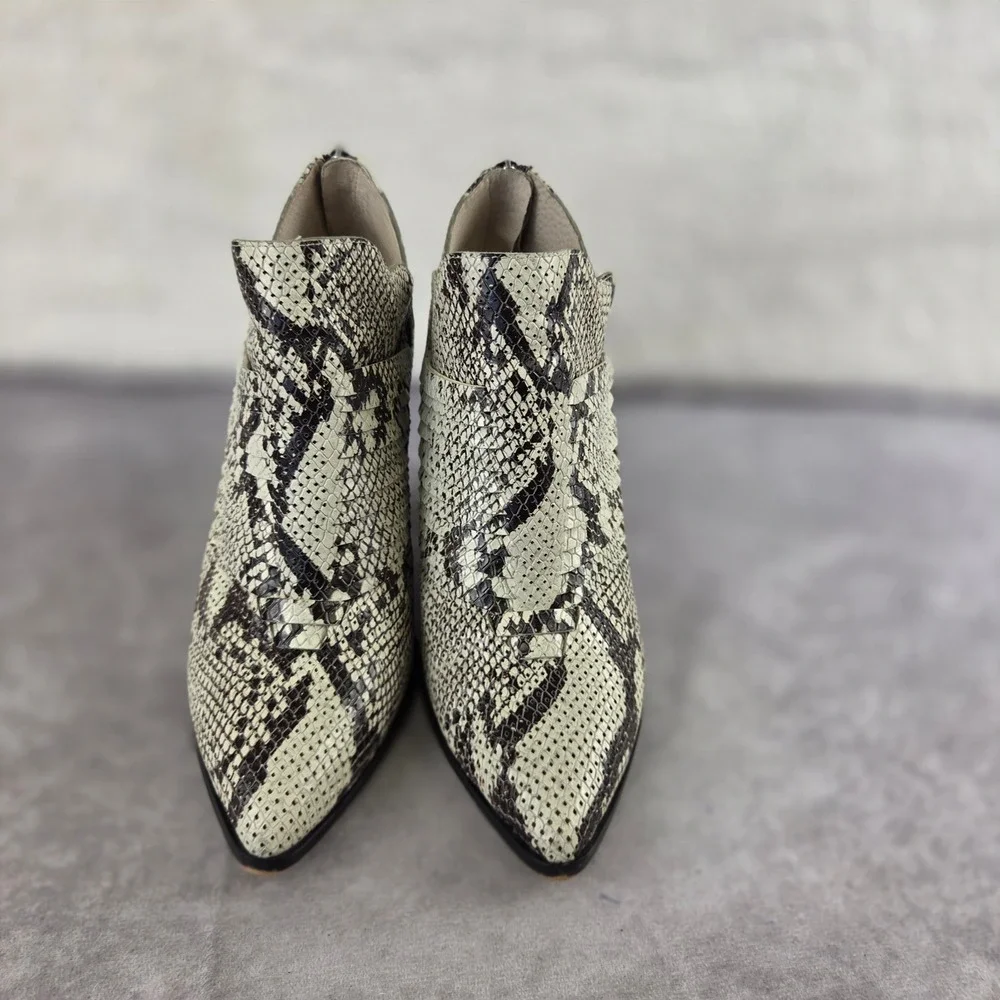 Vince Camuto Snakeskin Ankle Booties Pointed Toe Cone Heel Cream Black 8.5M